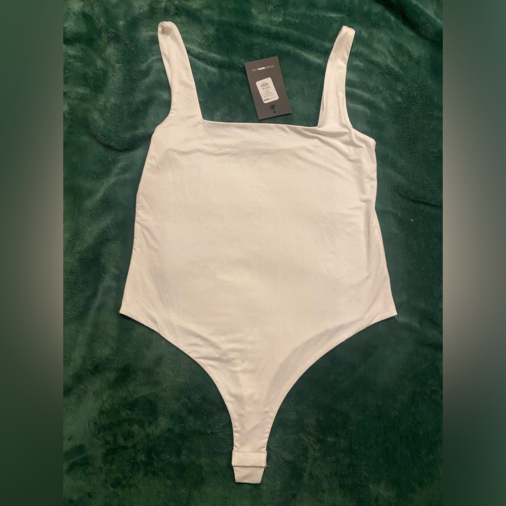 NWT Fashion Nova White Spandex Square-neck Bodysuit Size XL (Juniors)